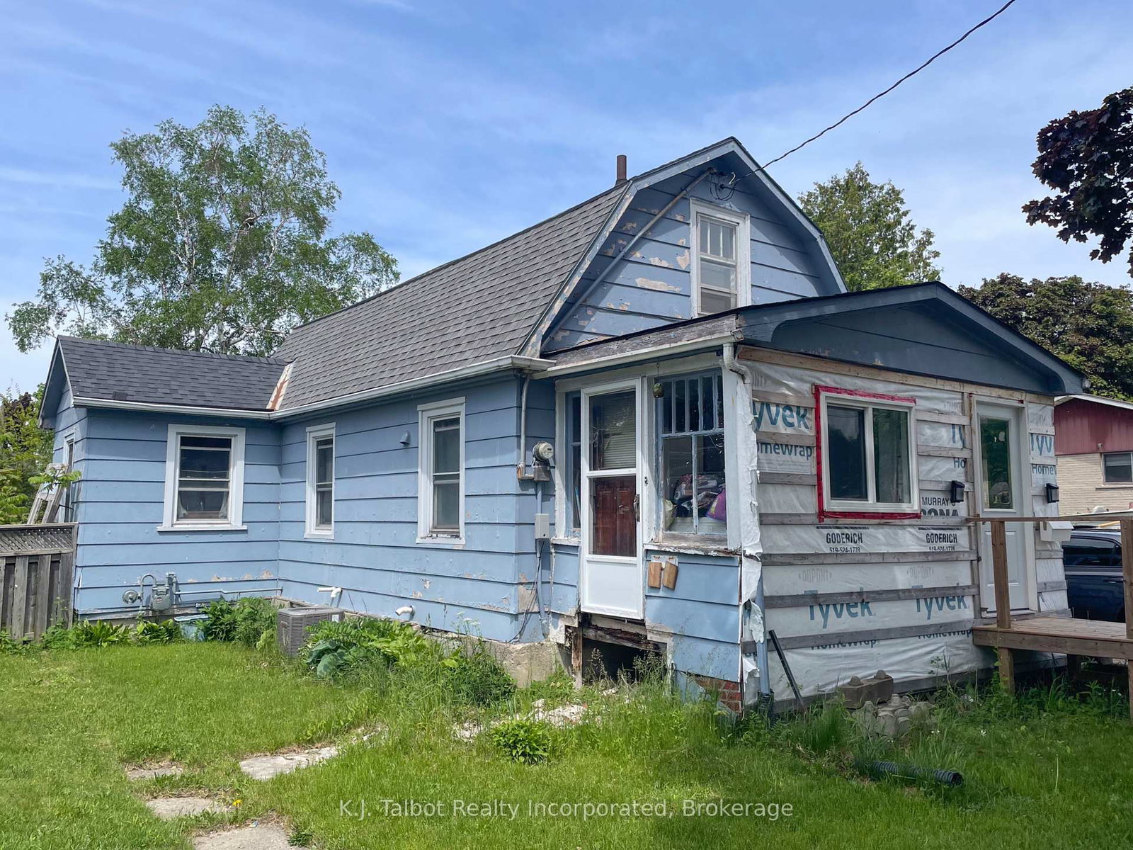 208-hincks-street-goderich-ontario-x12190527