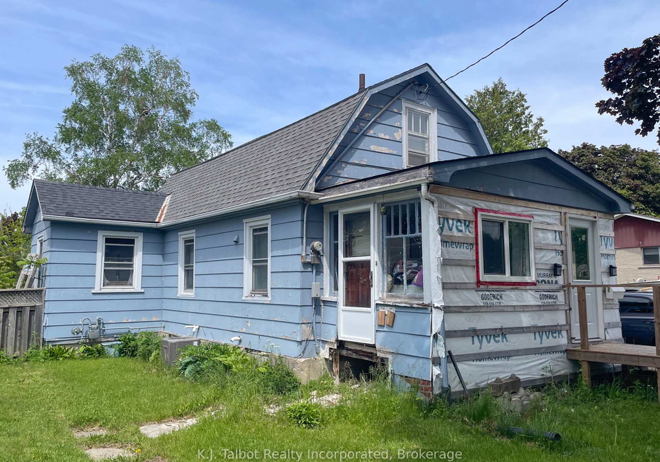 208-hincks-street-goderich-ontario-x12190527