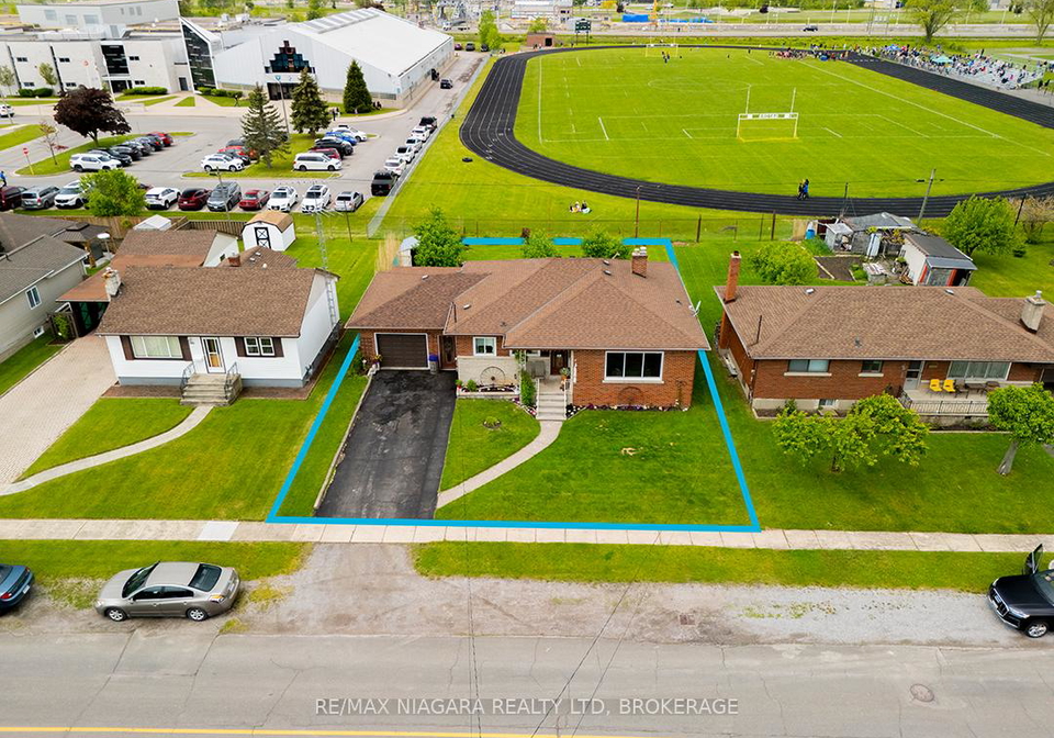 184-clarke-street-port-colborne-ontario-x12190631