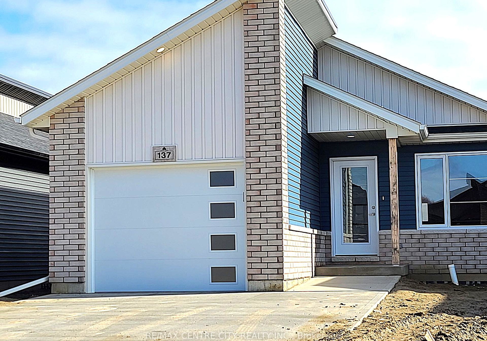 137-arrowhead-lane-s-chatham-kent-ontario-x12190664