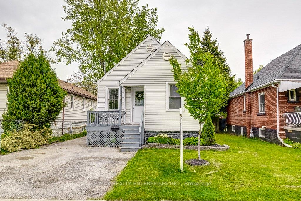 284-tolton-avenue-hamilton-ontario-x12190694