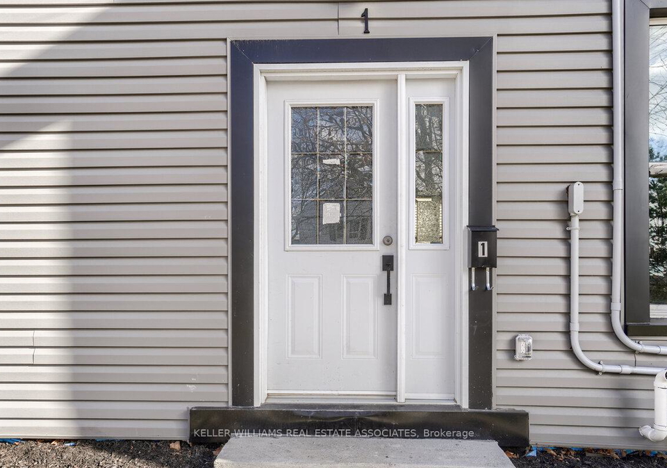 39-welland-avenue-s-st-catharines-ontario-x12191175