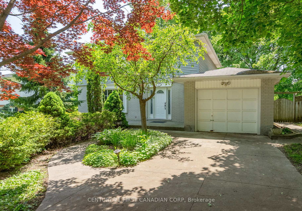 18-brentwood-crescent-london-north-ontario-x12191200