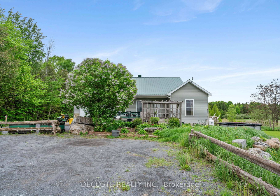 3804-4th-line-road-south-glengarry-ontario-x12191243