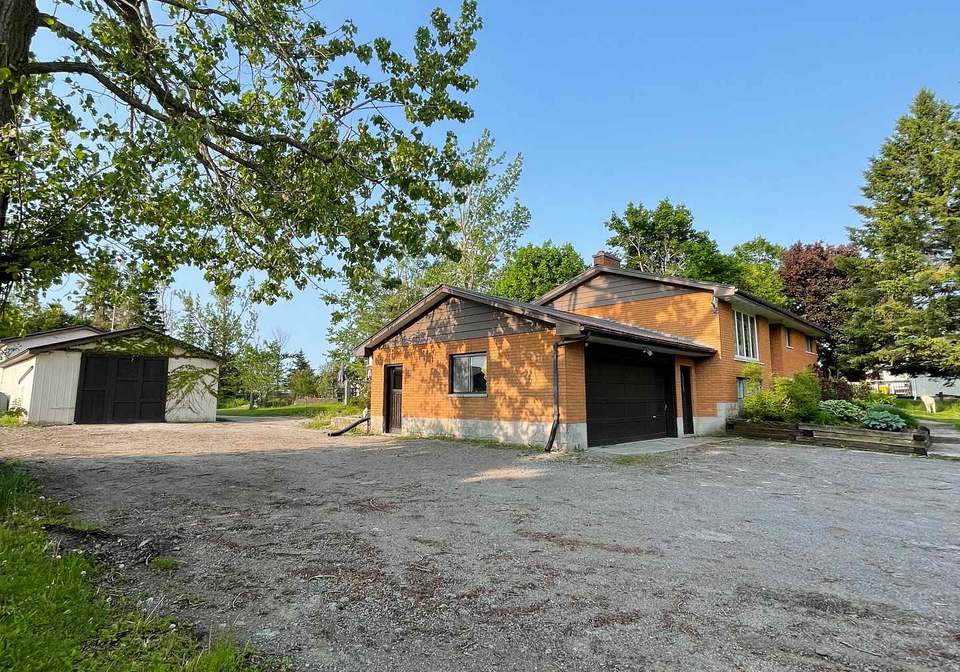 68-black-school-road-kawartha-lakes-ontario-x12191473