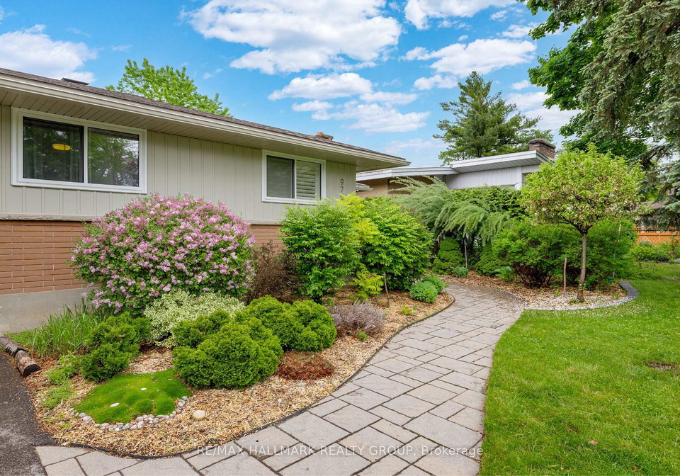 975-shamir-avenue-ottawa-ontario-x12191534