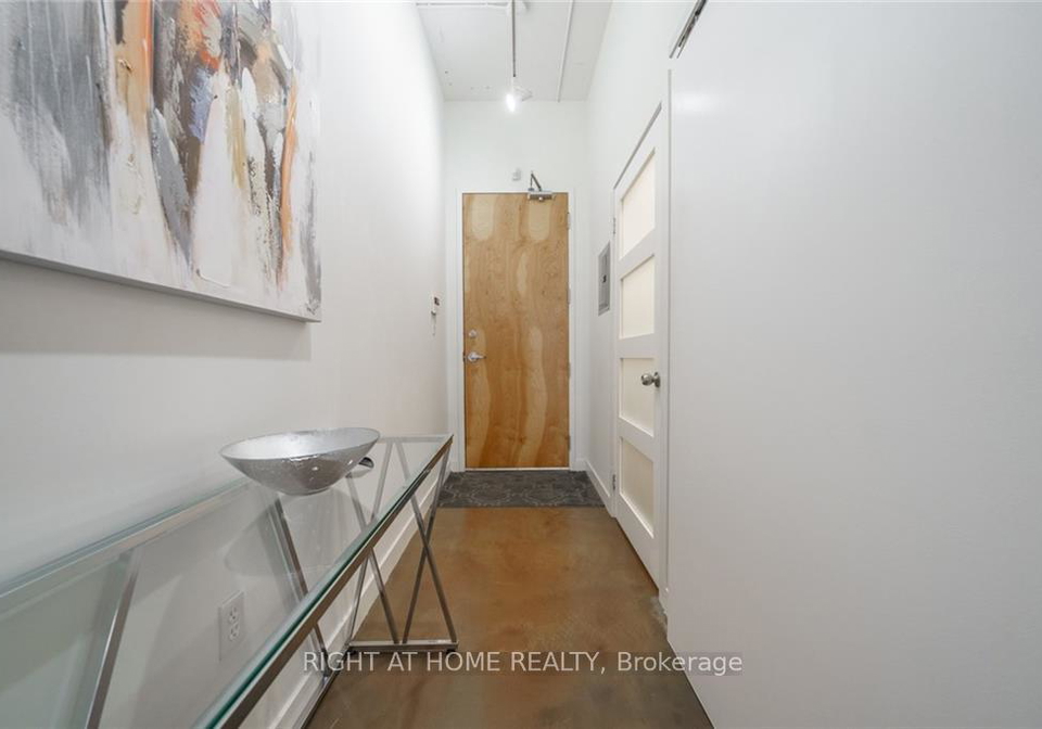 66-bay-street-s-hamilton-ontario-x12191628