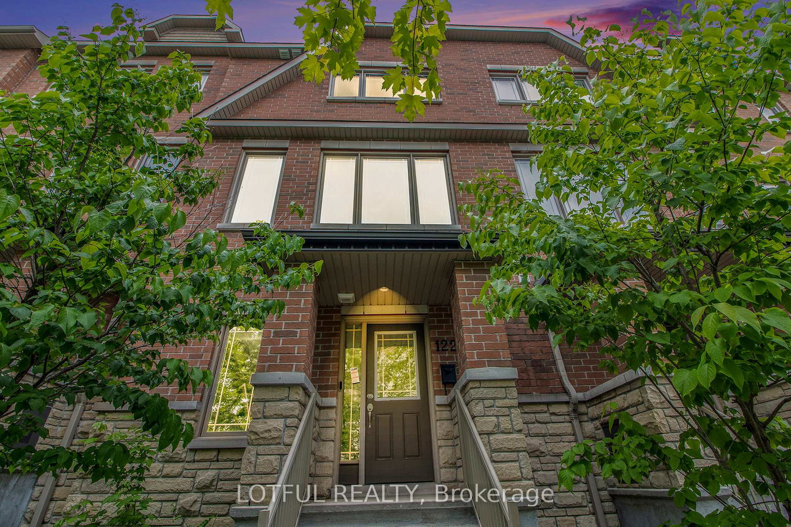 122-matador-private-ottawa-ontario-x12191635
