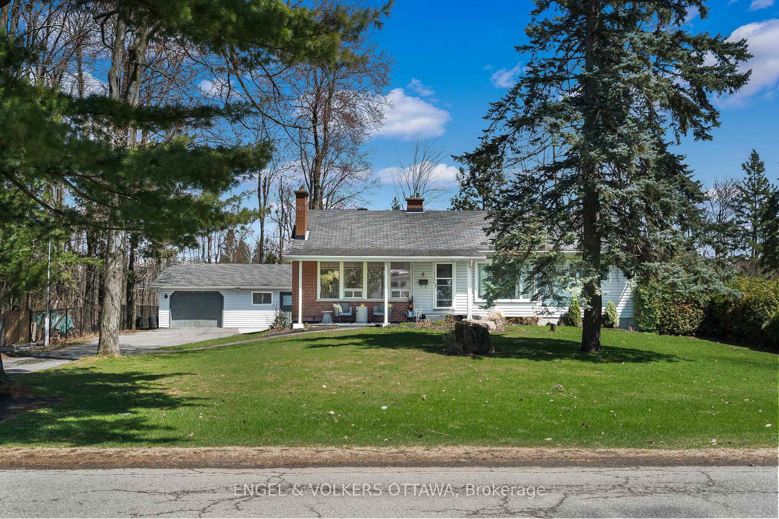 8-pineglen-crescent-ottawa-ontario-x12191694