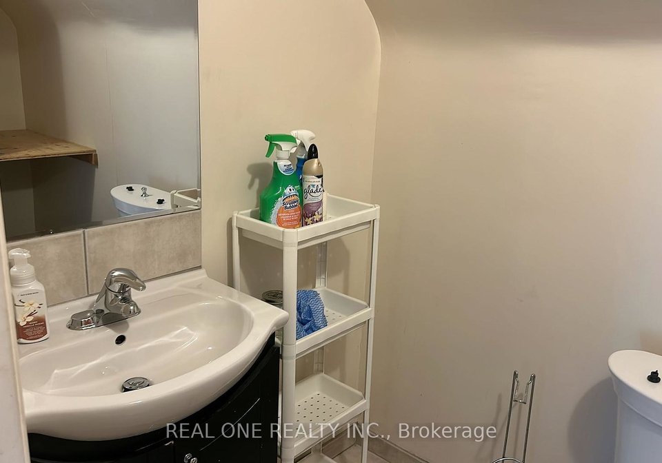 92-binkley-crescent-w-hamilton-ontario-x12192056