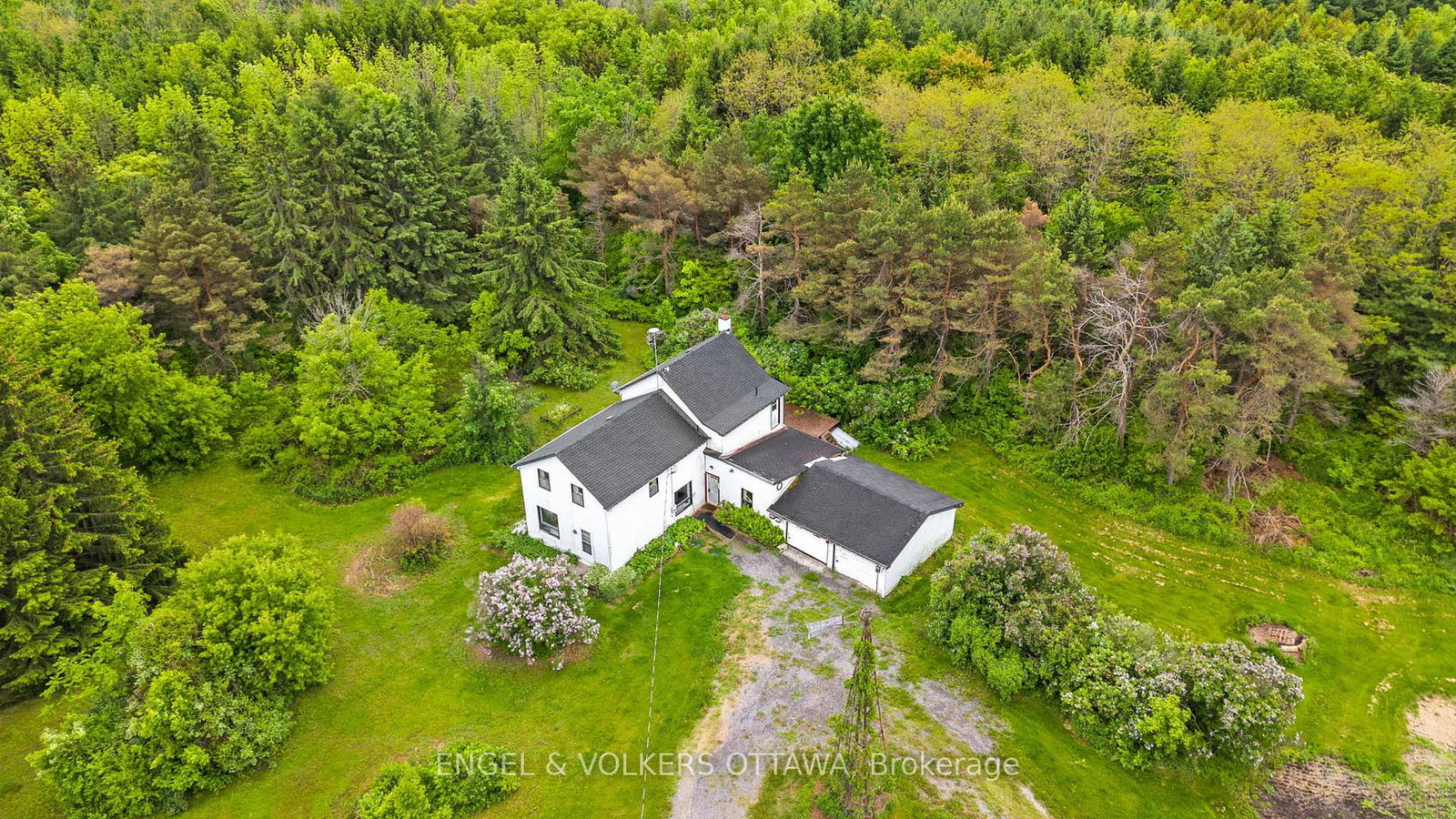1344-rodney-lane-w-north-dundas-ontario-x12192155