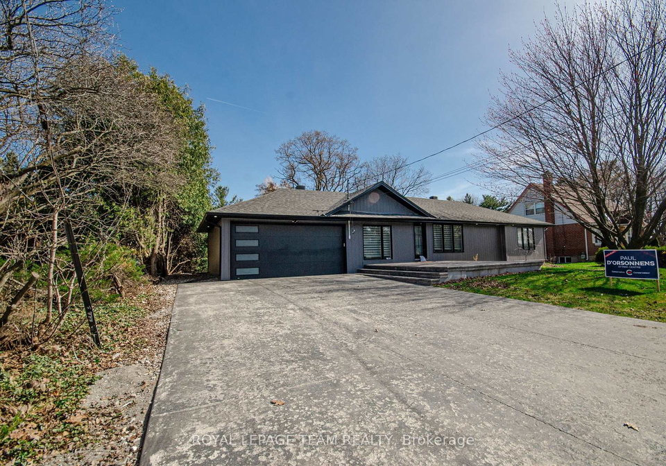 1373-normandy-crescent-mooneysbaycarletonheightsanarea-ottawa-ontario-x12192322