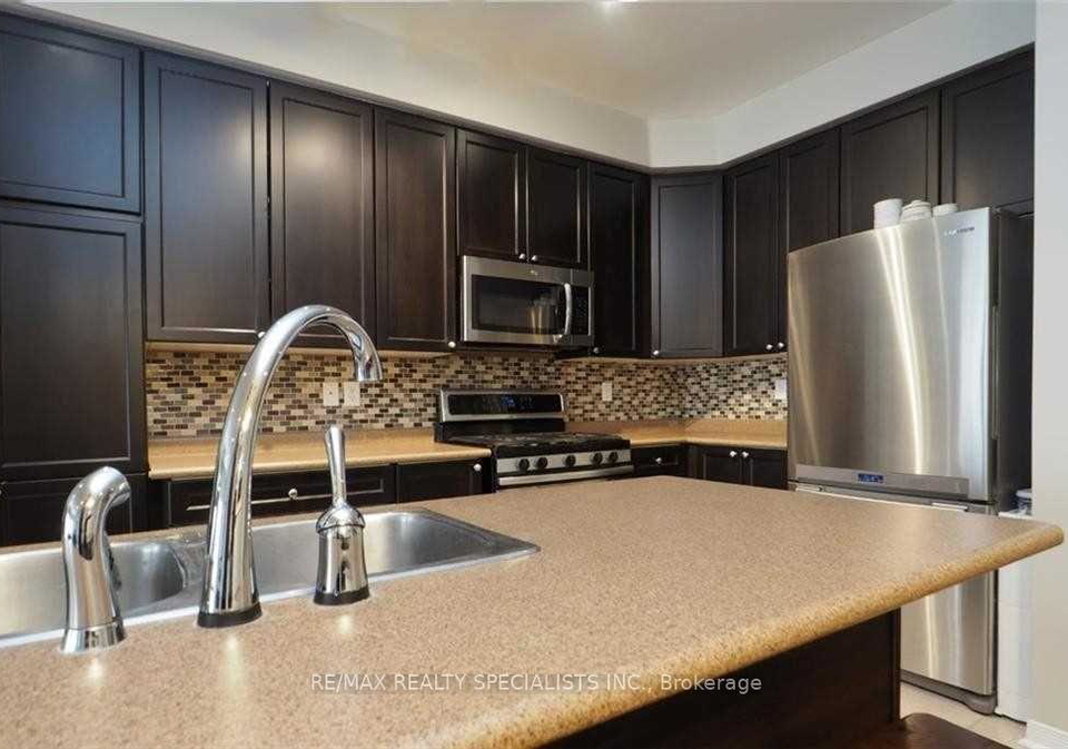 110-highland-road-kitchener-ontario-x12192478