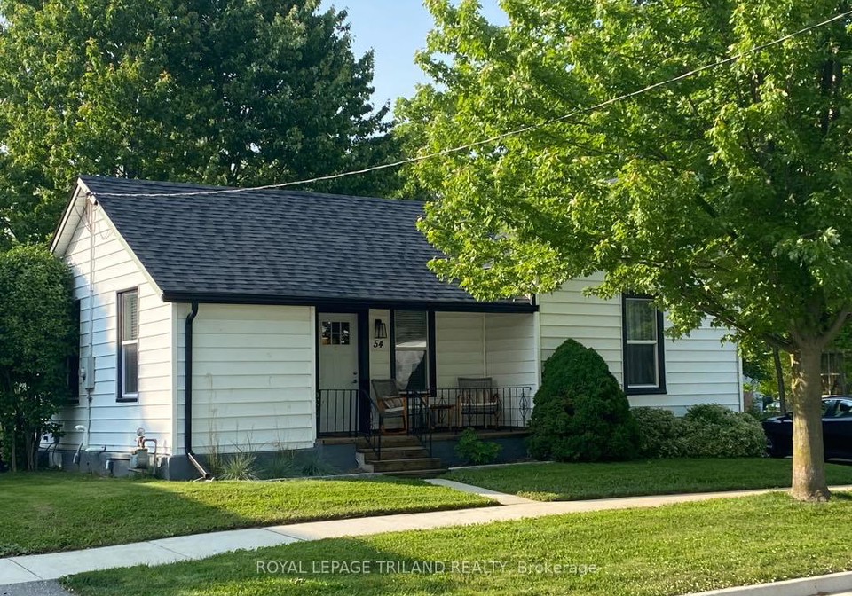 54-broadway-street-lambton-shores-ontario-x12192618
