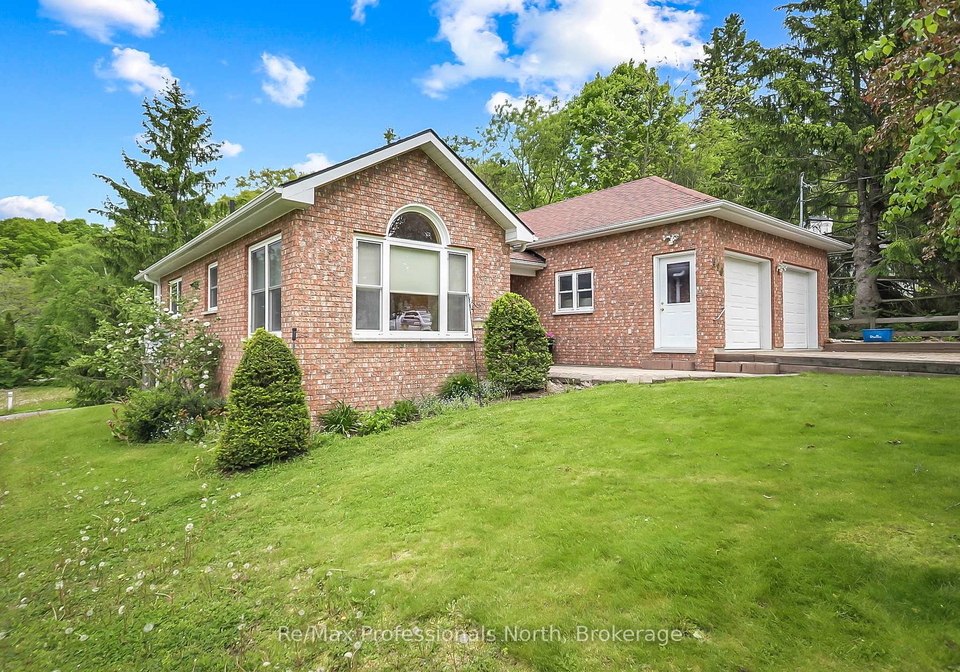 490-brown-street-gravenhurst-ontario-x12192765