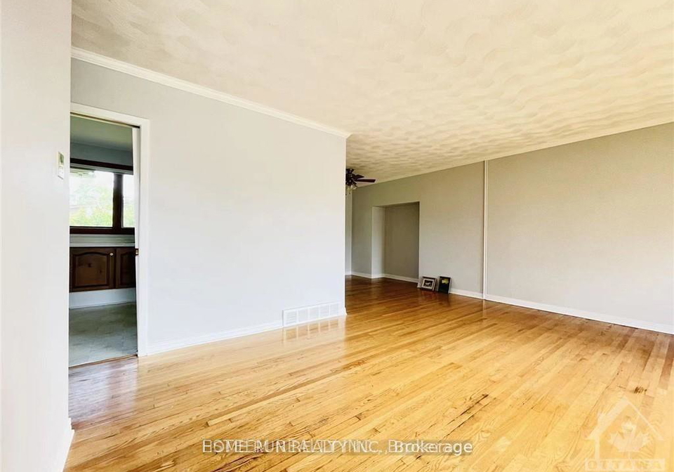 27-oakview-avenue-ottawa-ontario-x12192767