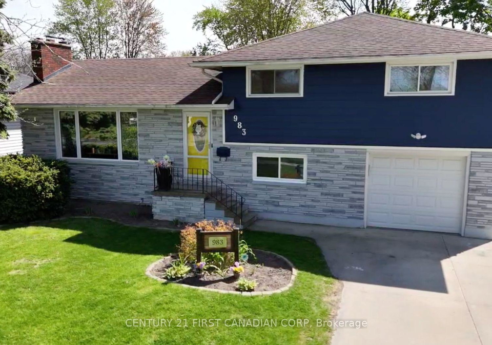 983-devine-street-sarnia-ontario-x12192890