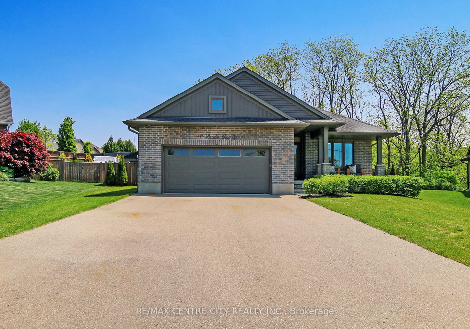 12-lincolns-cove-central-elgin-ontario-x12193082