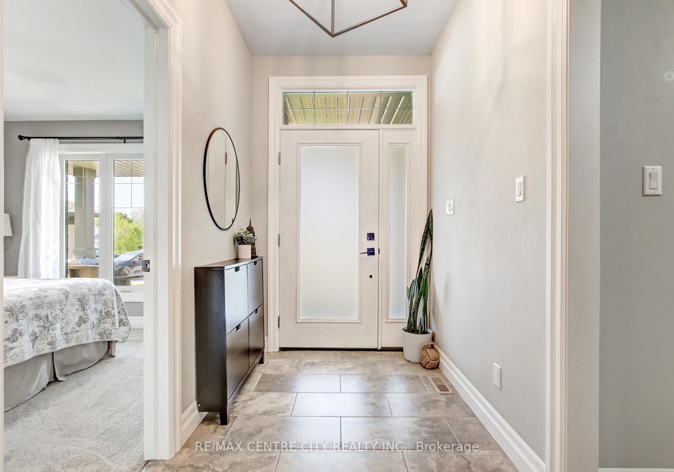 12-lincolns-cove-central-elgin-ontario-x12193082