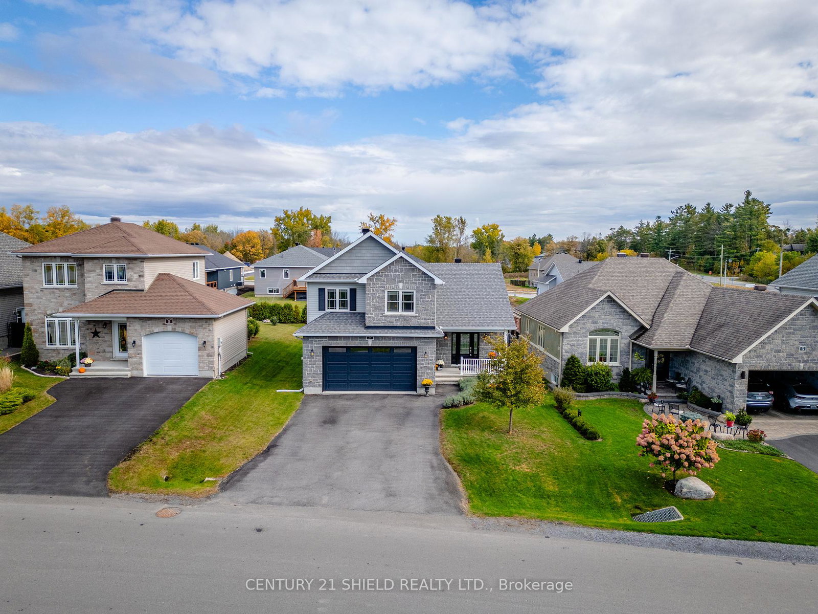7-jim-brownell-boulevard-south-stormont-ontario-x12193093