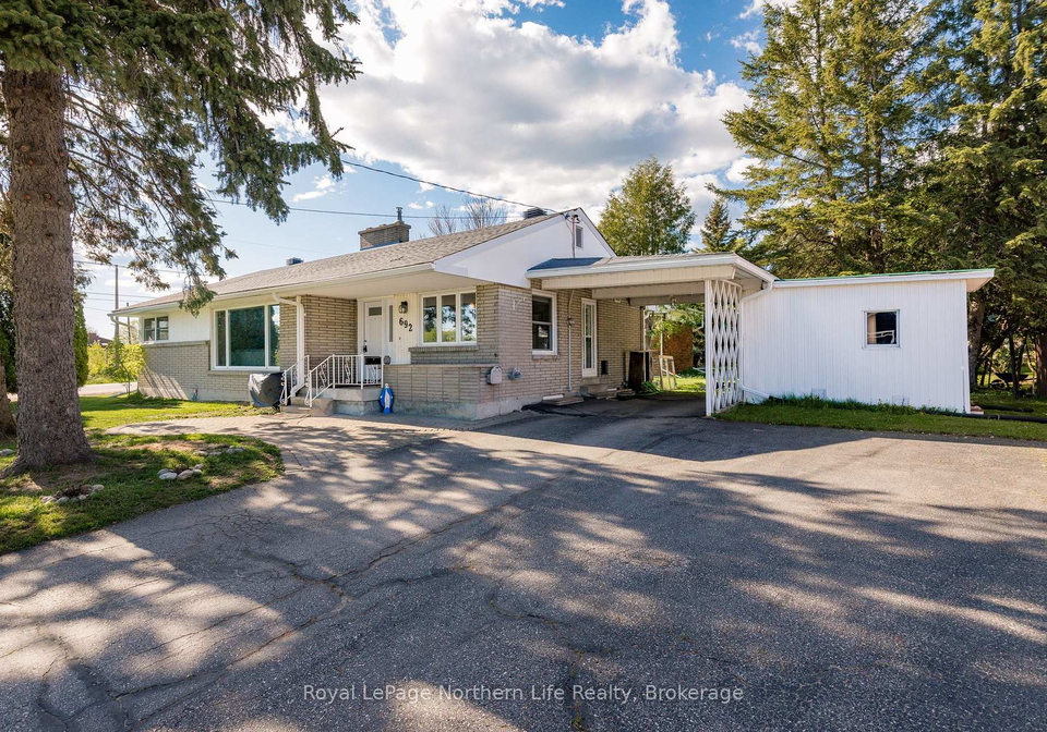 692-lavery-street-north-bay-ontario-x12193238