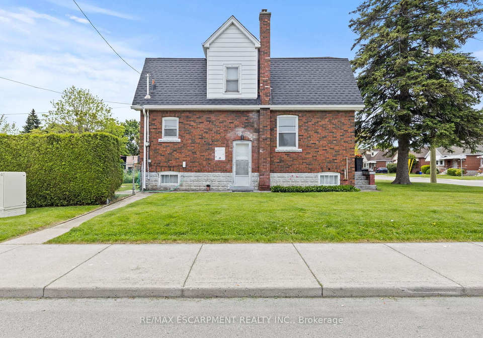 29-barons-avenue-s-hamilton-ontario-x12193472