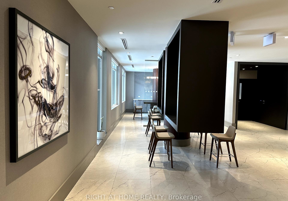 55-duke-street-w-kitchener-ontario-x12193798