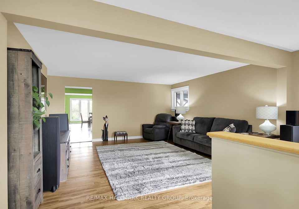 8441-mitch-owens-drive-carlsbad-springs-ontario-x12193888