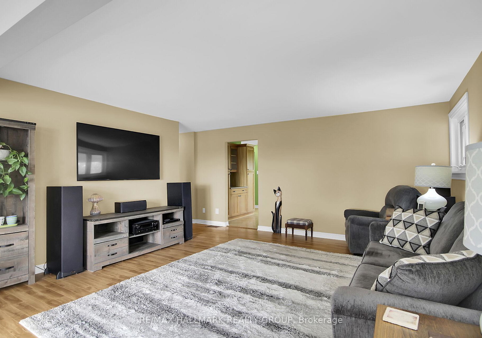 8441-mitch-owens-drive-carlsbad-springs-ontario-x12193888