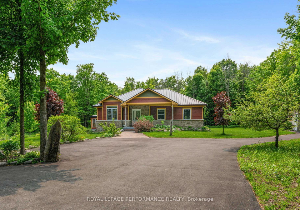 18780-beaverbrook-road-south-glengarry-ontario-x12193981
