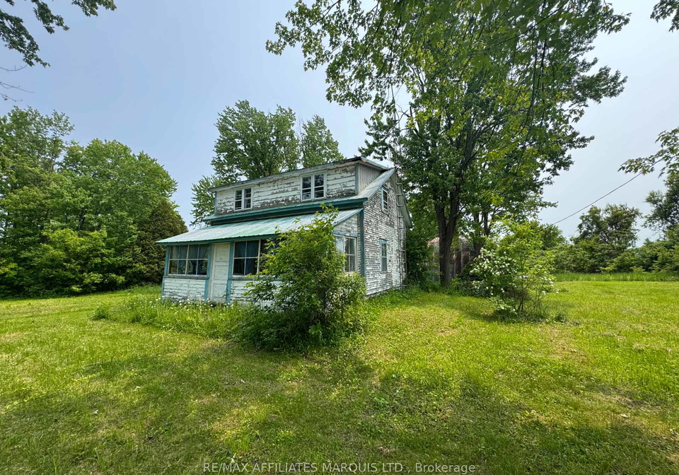 19446-gore-road-south-glengarry-ontario-x12193995