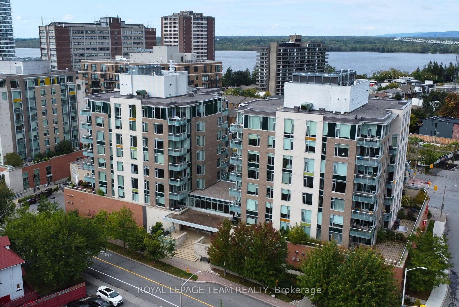 575-byron-avenue-ottawa-ontario-x12194362