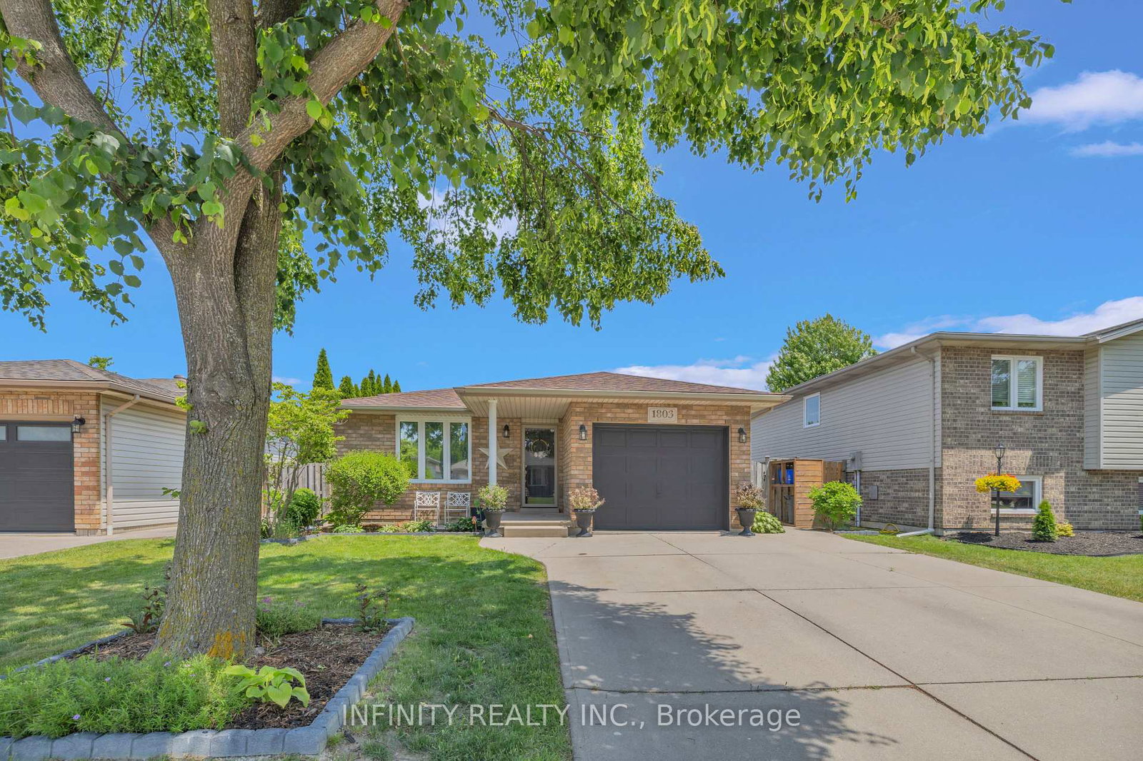 1803-vicky-circle-windsor-ontario-x12194368