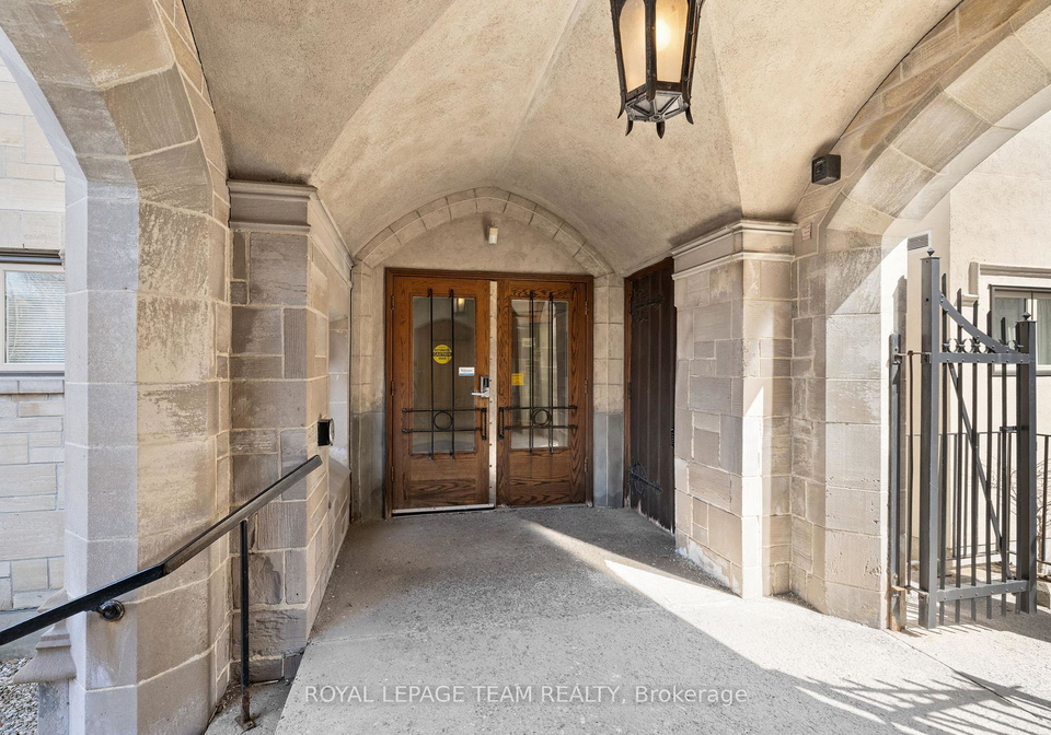 130-glebe-avenue-ottawa-ontario-x12194453
