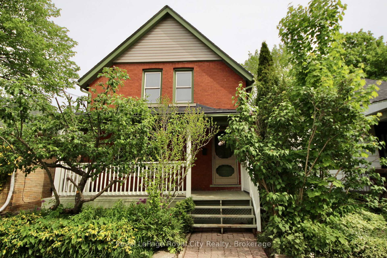 42-street-guelph-ontario-x12194510
