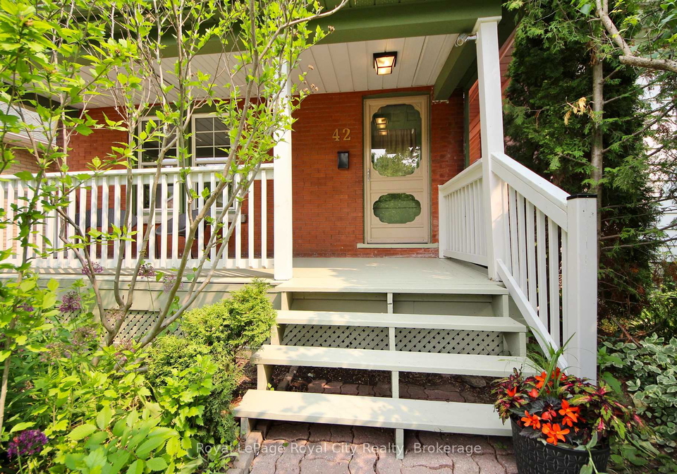 42-street-guelph-ontario-x12194510