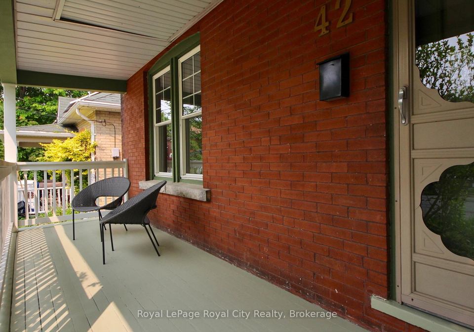 42-street-guelph-ontario-x12194510