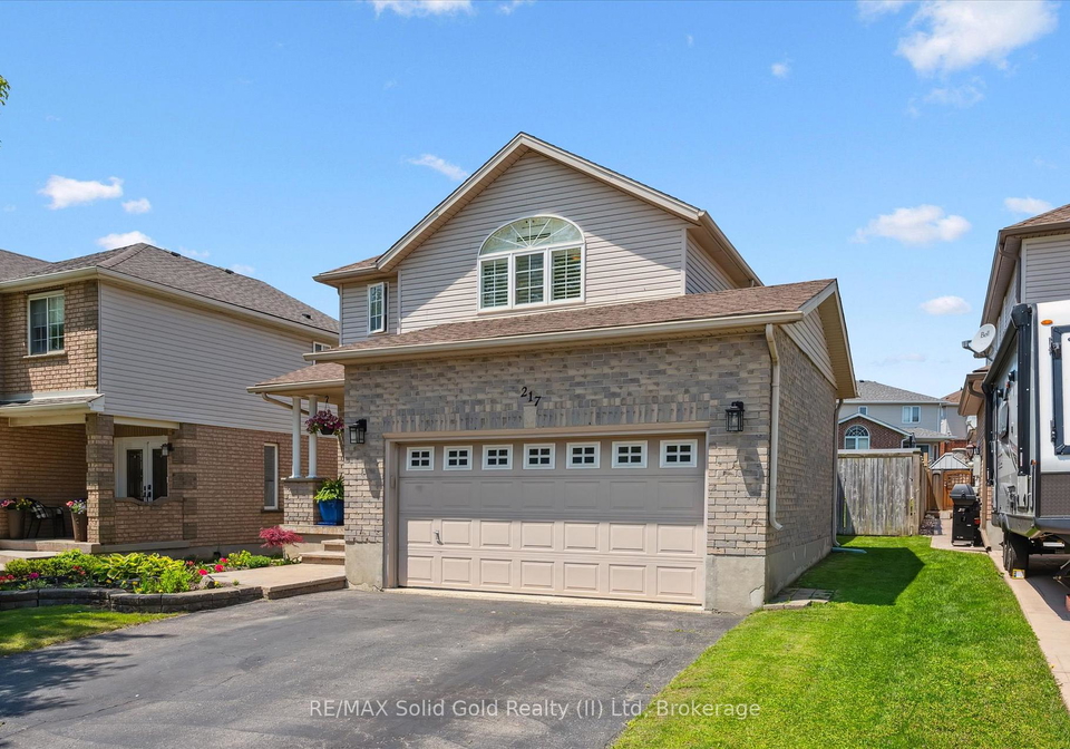 217-laurel-springs-court-kitchener-ontario-x12194535