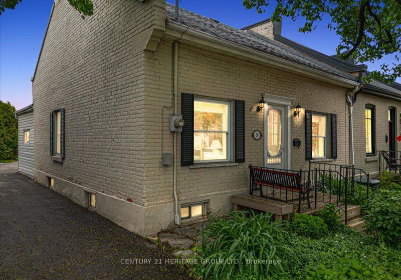50-ferrie-street-w-hamilton-ontario-x12194646
