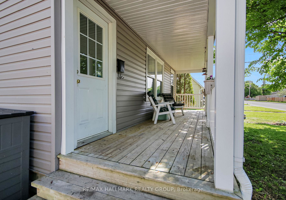 39-beech-street-smiths-falls-ontario-x12194660