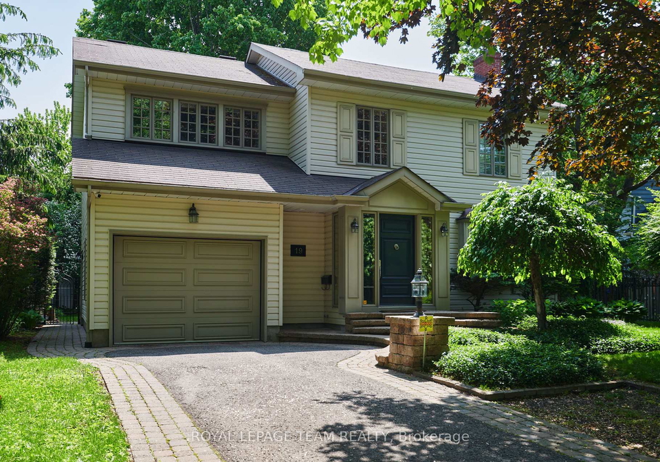 19-farnham-crescent-ottawa-ontario-x12194778