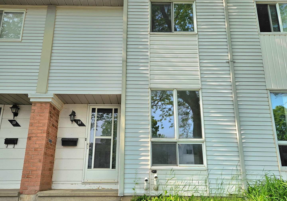 40-imperial-road-guelph-ontario-x12195203