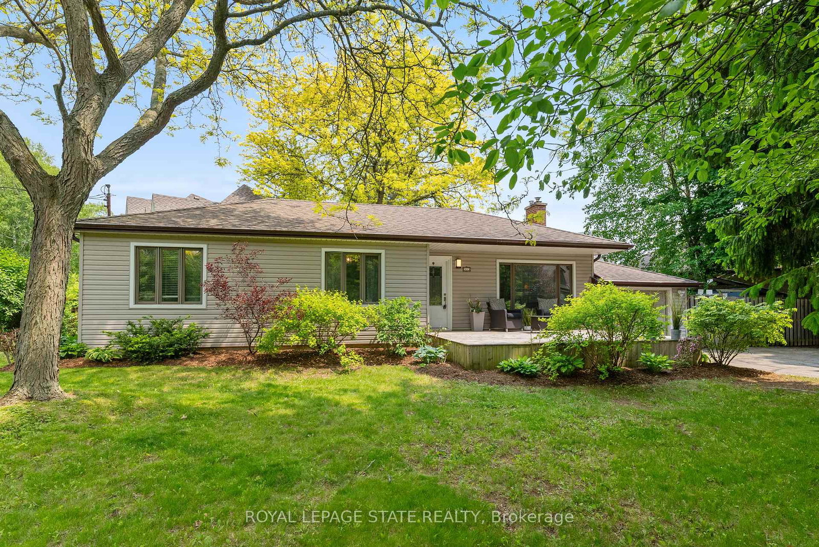 82-gilbert-avenue-hamilton-ontario-x12195218