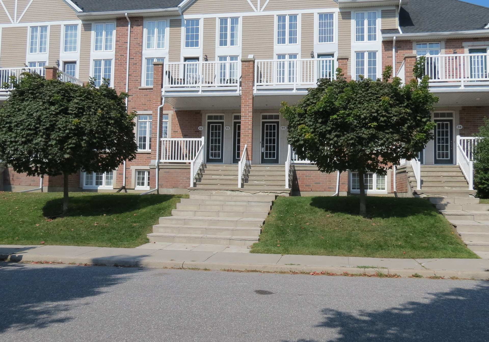 48-edenvale-drive-kanata-ontario-x12195228