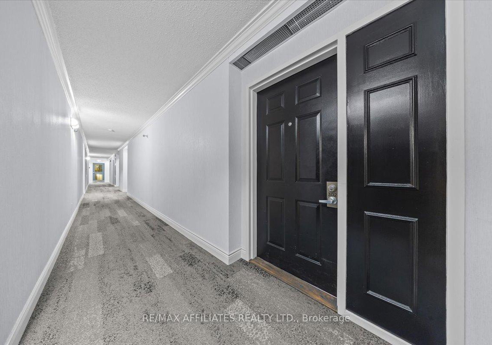 45-argyle-avenue-ottawa-ontario-x12195408