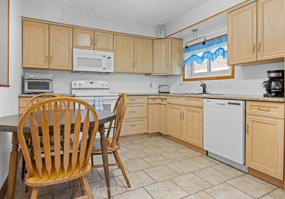 395-high-street-georgian-bay-ontario-x12195413