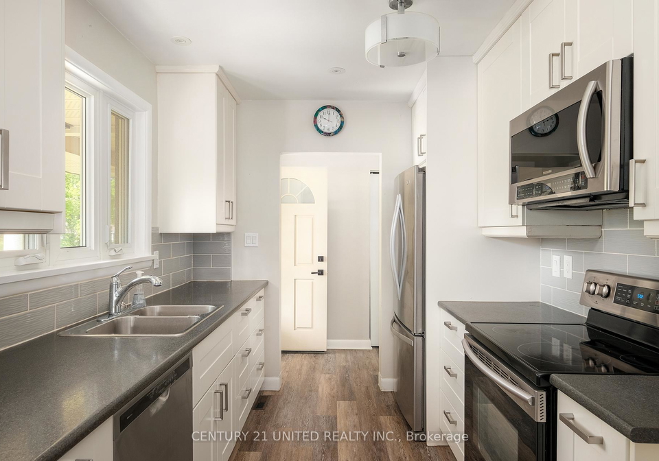 85-earlwood-drive-peterborough-west-ontario-x12195508