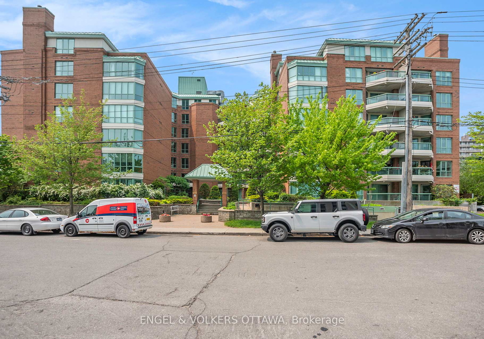 550-cambridge-street-s-ottawa-ontario-x12195795