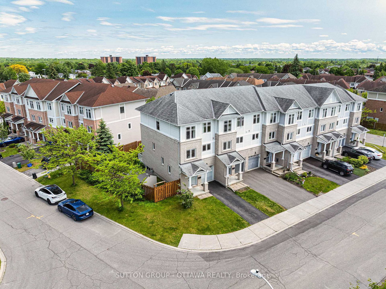 24g-steel-street-ottawa-ontario-x12195814