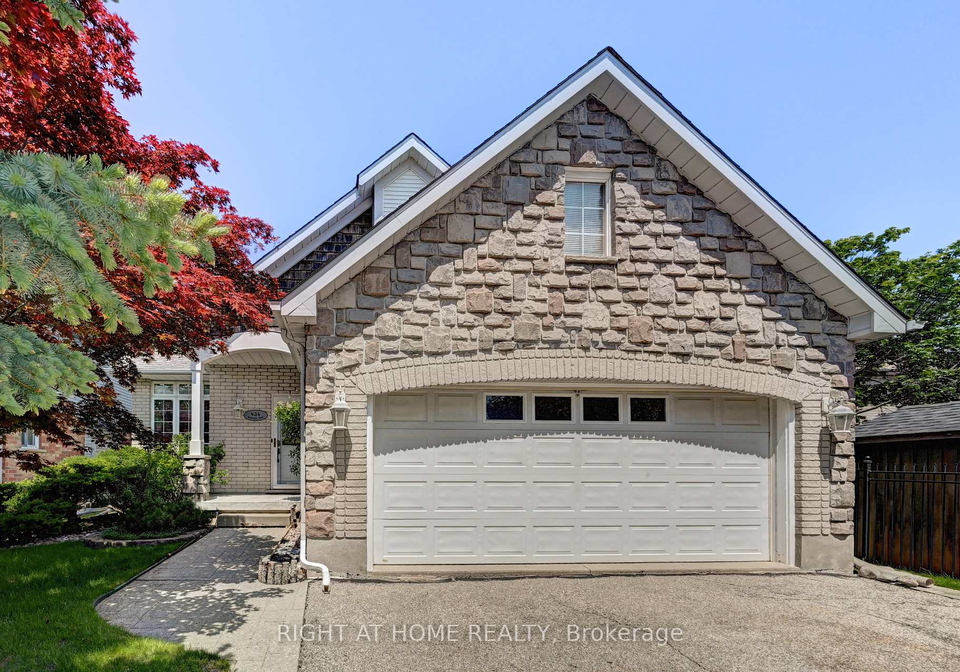 436-dansbury-drive-waterloo-ontario-x12196030